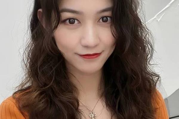 1973年属牛的命运解析：探索女性的独特人生轨迹