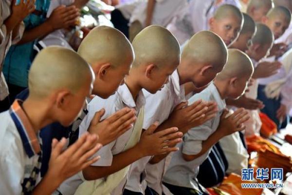 为何选择出家:灵魂的归宿与人类的觉醒 为何选择出家:灵魂的归宿与人类的觉醒