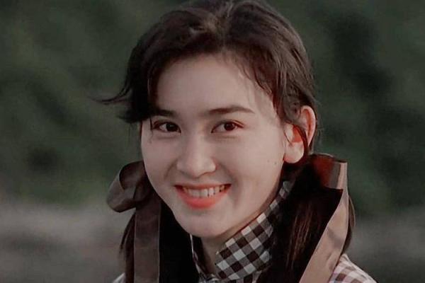 揭示女人苦相的秘密：命运的背后与心灵的挣扎