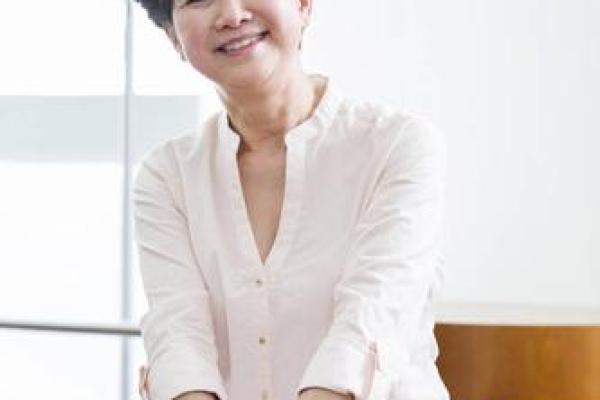 女人说话露齿是什么命运？探寻背后的深意与哲学