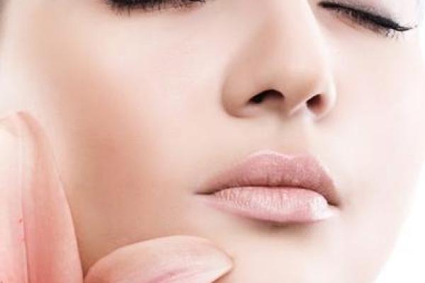 通过脖子的特征,揭示你的命运与性格奥秘 通过脖子的特征,揭示你的命运与性格奥秘