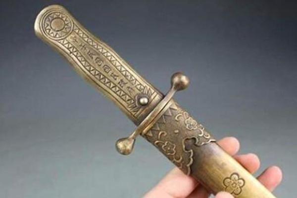 剑锋金男命与理想伴侣:93年金男命适合的女孩类型探讨 剑锋金男命与理想伴侣:93年金男命适合的女孩类型探讨