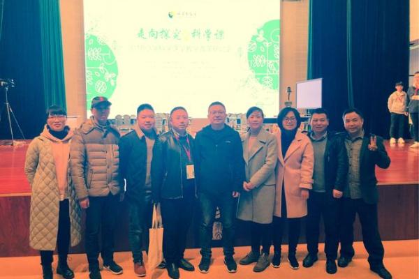 探究七八年女人的命运之路：从生活到事业的全面解读