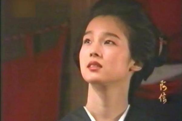 生育两个女儿的命运:解读女性之美与智慧的光辉 生育两个女儿的命运:解读女性之美与智慧的光辉