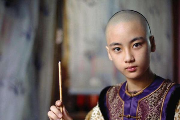 乾隆皇帝的长子为何命途多舛？探究历史背后的故事