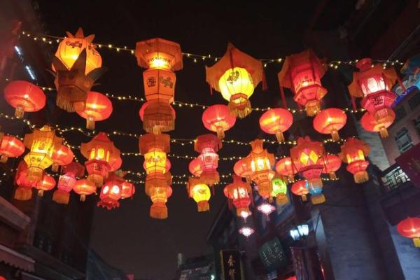 2000年正月十六的奇妙命运：一个新年里的发现与启示