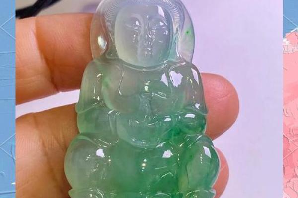 佩戴观音的意义与选择：探索命理与灵性的深刻结合