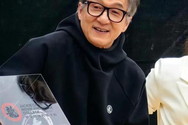 成龙：为了梦想与责任他选择勇往直前的执着心态