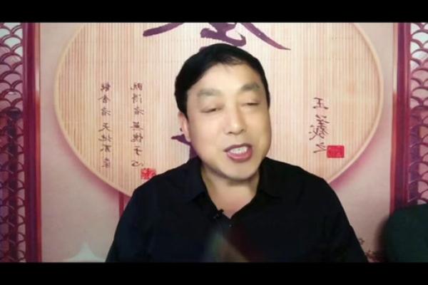 阴历五月十四出生的命运解析：人生的神秘之旅