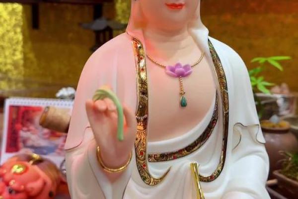 石榴木命人如何选择观音菩萨佩戴指南