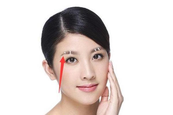 无眉女人的命运揭秘：她们的生活与内在的力量