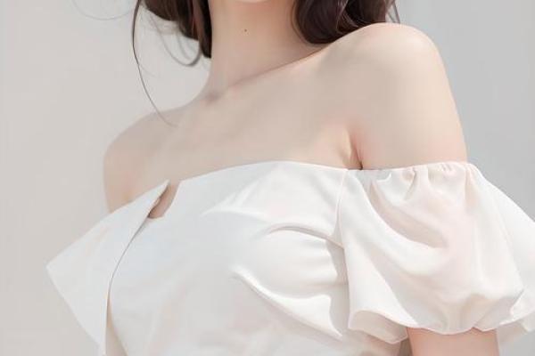 下嘴唇往外翻的女人，命运中藏着怎样的秘密？