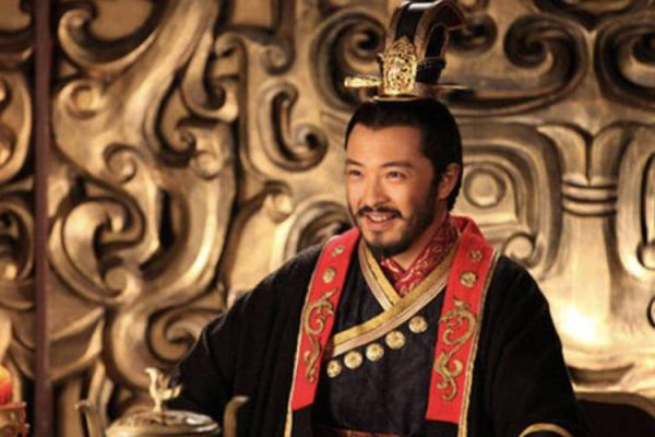 富大龙演绎秦始皇：穿越千年的王者魅力与命运纠葛