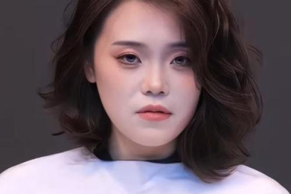 饿木命女生的发型选择：如何用发丝展现个性与魅力