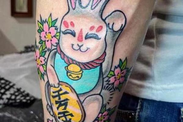 火命纹身图案推荐：点燃个性与力量的艺术表达