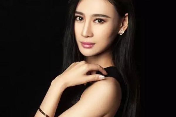 黑色眼睛的命理解析：神秘与个性并存的面相之说