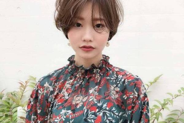 土命女生适合的发型推荐，让你魅力四射！