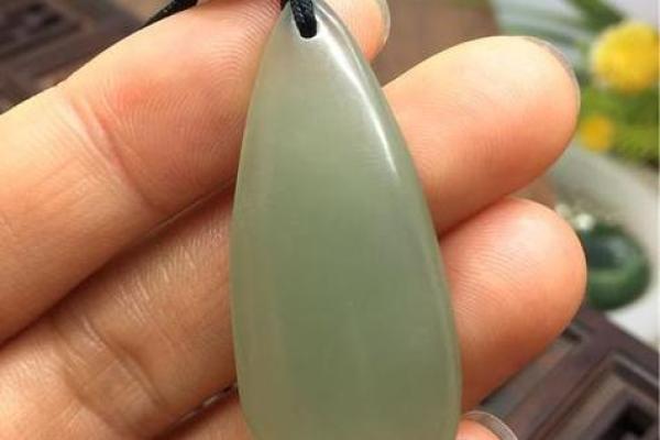水命宝宝该如何选择适合的饰物与配件？