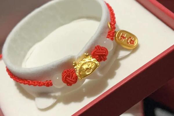 金命人士如何佩戴珠宝招财，增运又美丽！
