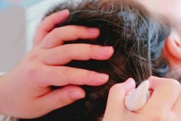 眼皮多皱纹：揭示命运背后的秘密与生活哲学
