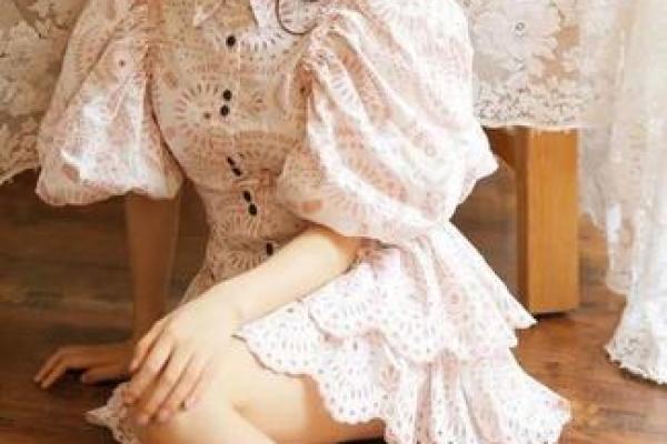 揭示脚臭女人的命运与生活哲学，解锁你未曾了解的秘密