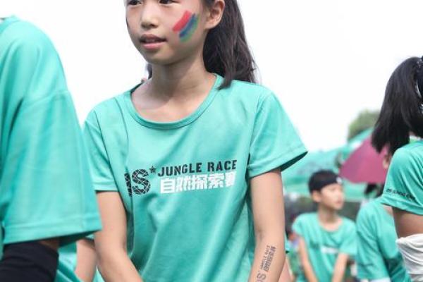 女孩阎王命：神秘命运下的成长与探索