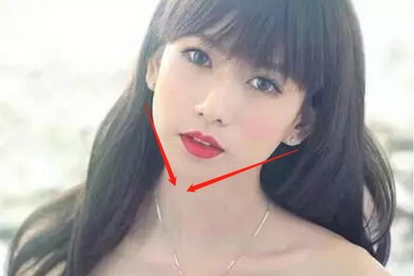 揭秘发顶尖命理：发型与命运的微妙关系