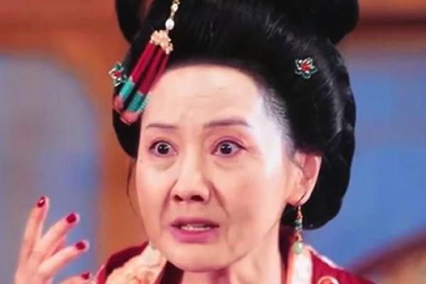 揭露面相之美：如何识别皇后命的女性特征