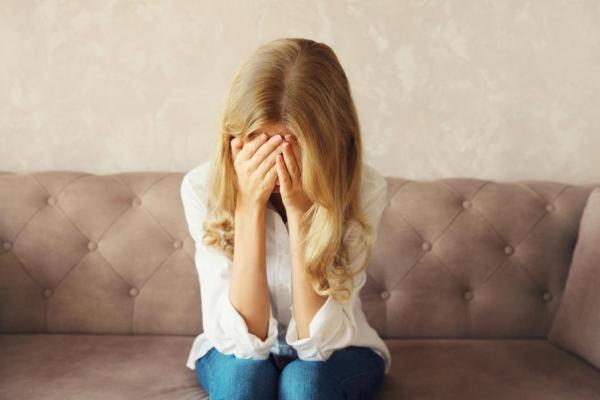 腊月羊女的命运解析：优雅与坚韧的完美交织