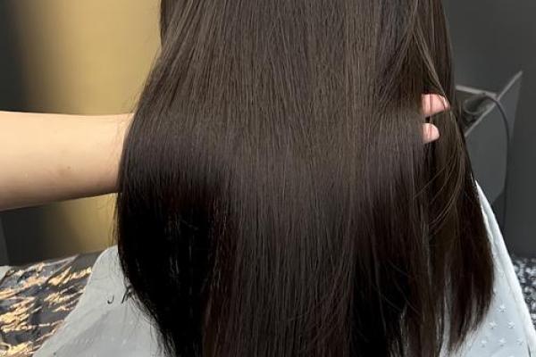 探寻柔顺秀发背后的命理之美与生活智慧 探寻柔顺秀发背后的命理之美与生活智慧