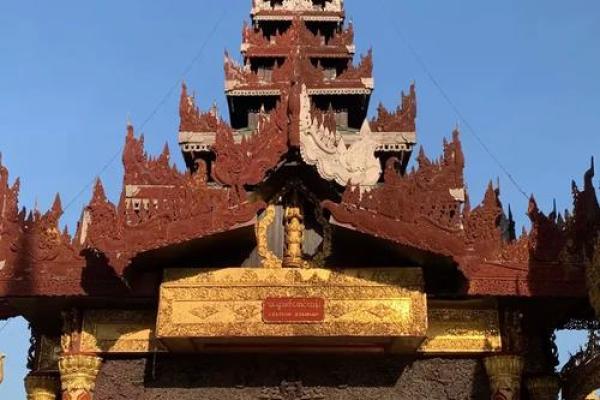 大年签菩提命：探索命运与内心的神秘之旅